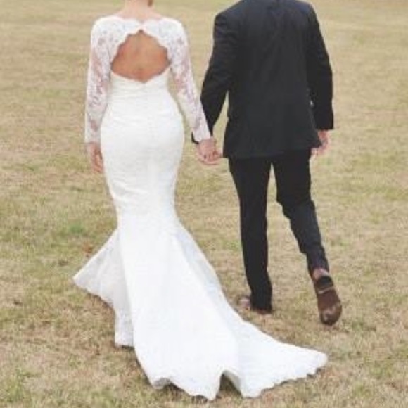 Ellis designer mermaid wedding dress - Picture 5 of 7